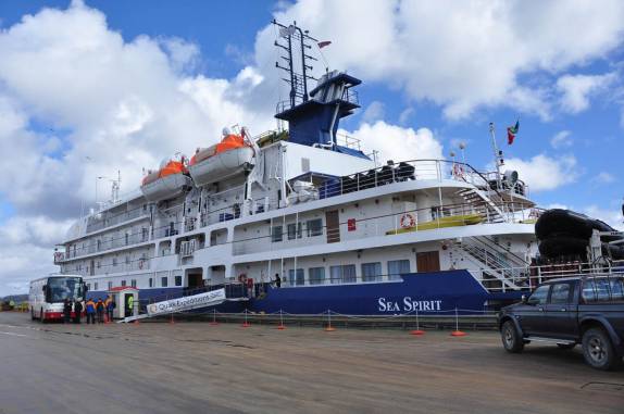 O Sea Spirit ancorado em Port Stanley, a capital de Falkland